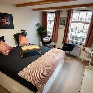 Neighbourhood Appartement Amsterdam